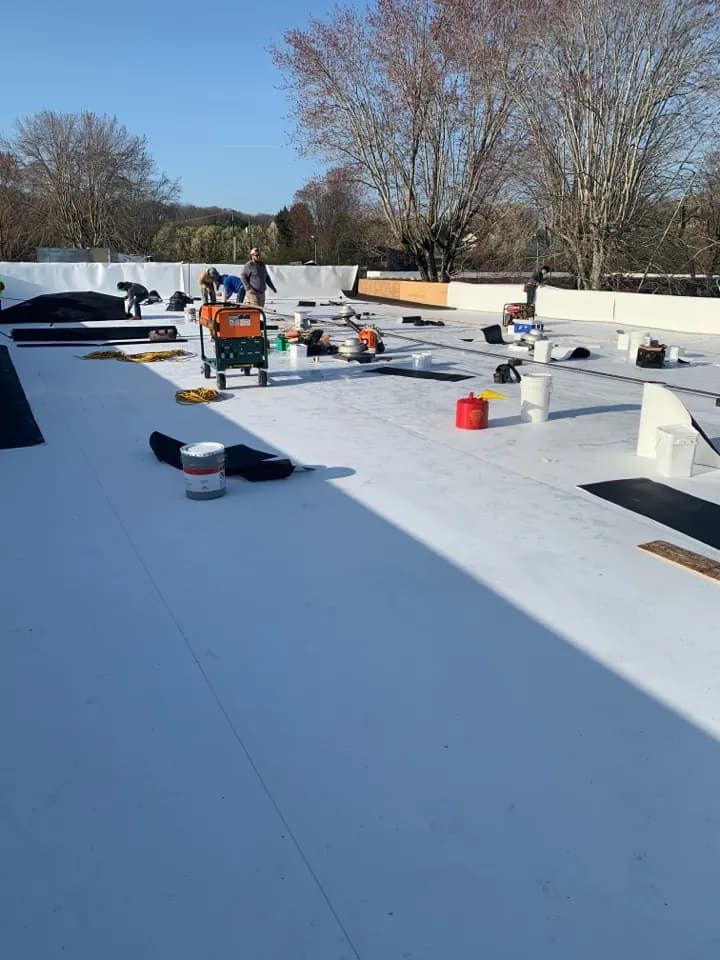 Commercial TPO roof replacement by Mobley Brothers in Loudon, Tennessee