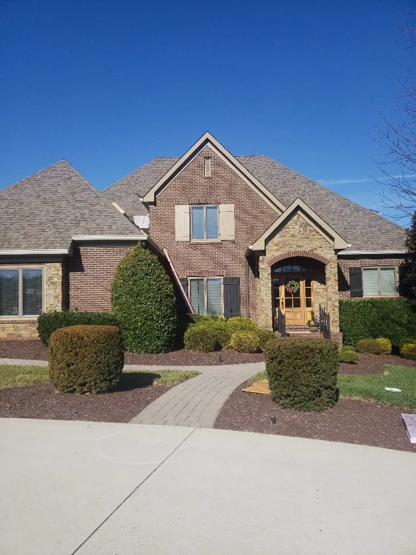 Leaking shingle roof in Louisville repaired by Mobley Brothers after the leak was traced to the roof valley