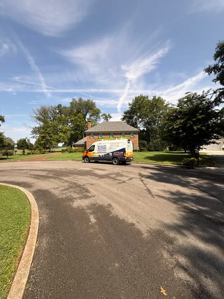 Roof and gutter repair., Murfreesboro