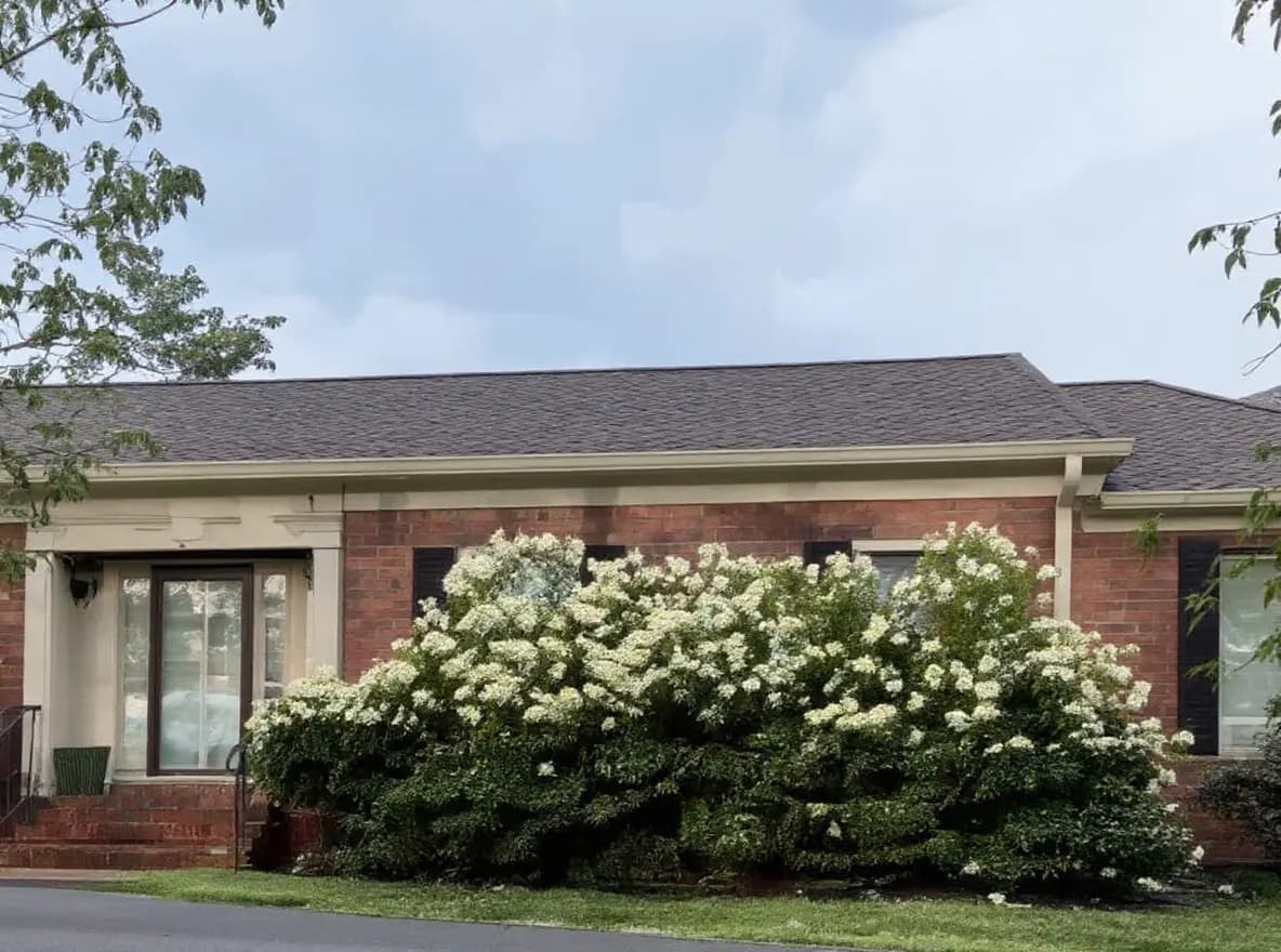 New gutter install job photo from a home in Lebanon, TN